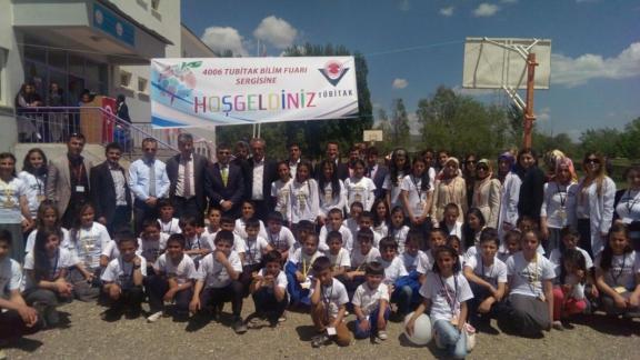 Çadırkaya  Ortaokulu  4006 TÜBİTAK  Bilim Fuarı Şenlikleri 