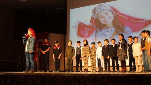 Kavakyolu İlk ve Ortaokulu Öğrencilerinden Vatan Sevgisi, Gazi ve Şehitlerimize Saygı Programı