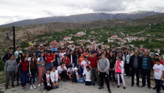 İstanbullu Öğrenciler Biz Anadoluyuz Projesi İle Erzincanda