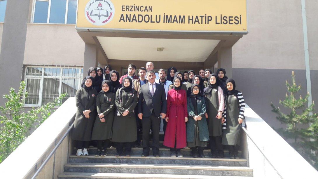 Erzincan Anadolu İmam Hatip Lisesinden Türkiye Derecesi