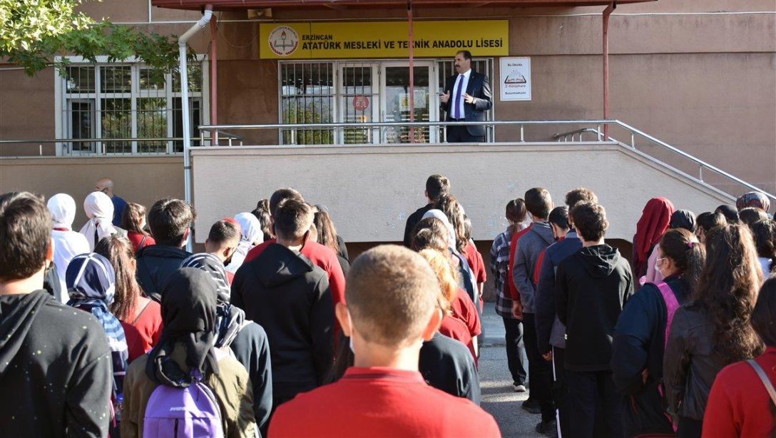 İl Millî Eğitim Müdürümüz Sayın Aziz GÜN Atatürk Mesleki ve Teknik Anadolu Lisesi'ni Ziyaret Etti