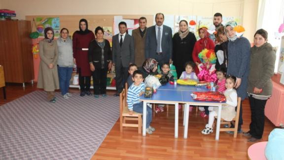 Erzincan Üniversitesi Toplumsal Duyarlı Gençlik Kulübünden General Cihat Akyol İlkokulunda Etkinlik