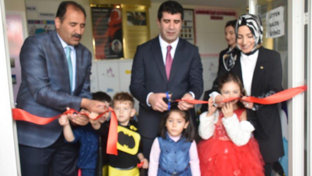 Şehit Piyade Uzman Çavuş Selim Topal Kızılay Anaokulu Yıl Sonu Sergisi ve Şenlik Programı