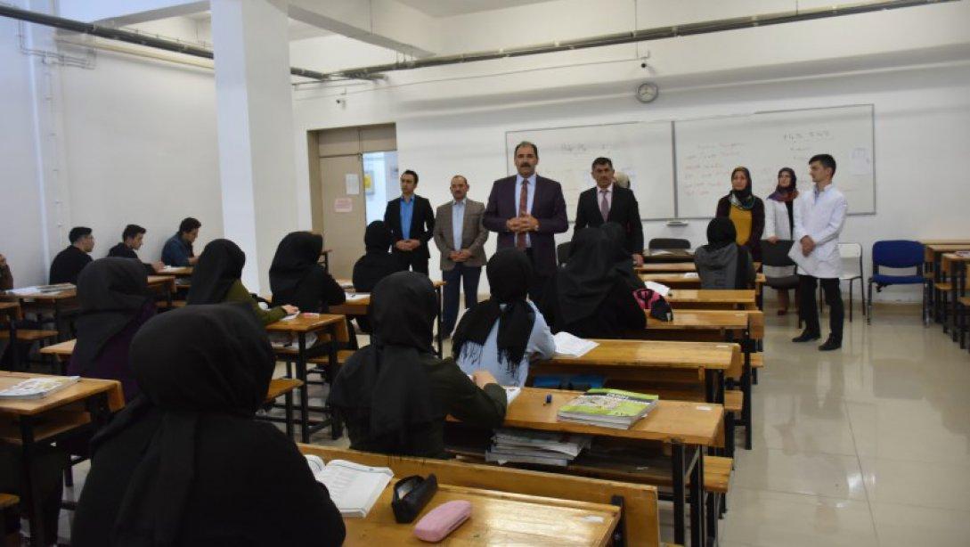 İl Müdürümüz Erzincan Anadolu İmam Hatip Lisesini Ziyaret Etti