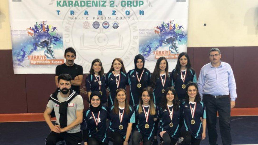 Milli İrade Özel Eğitim Uygulama Okulu Kadın Futsal Takımı İl Birincisi Oldu