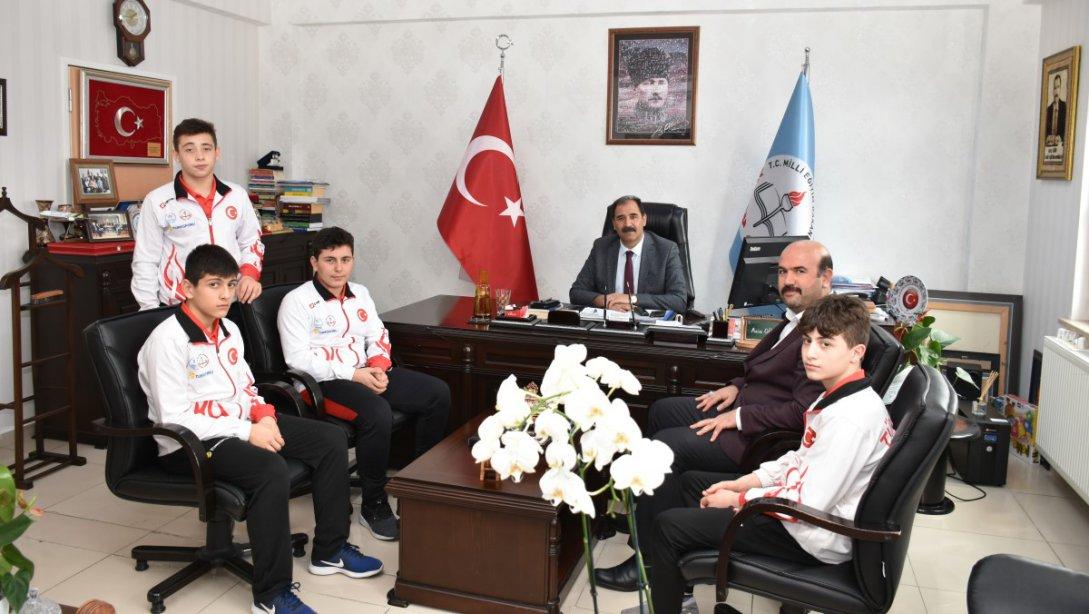 T.T. Binali Yıldırım Ortaokulu Grekoromen Yıldızlar Güreş Takımı Öğrencilerimizden Türkiye Derecesi