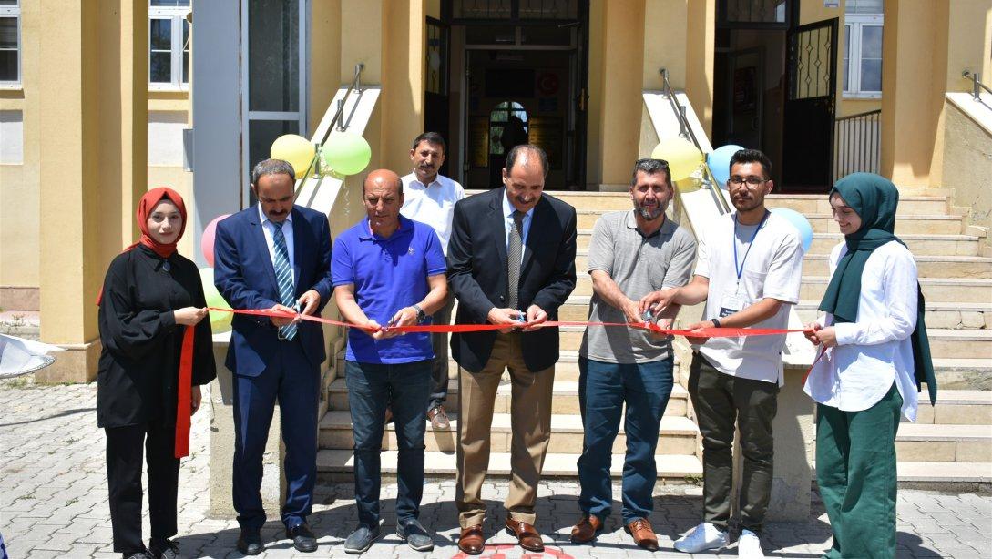 Ertuğrulgazi Anadolu Lisesi TÜBİTAK 4006 Bilim Fuarı Açılışı Gerçekleştirildi