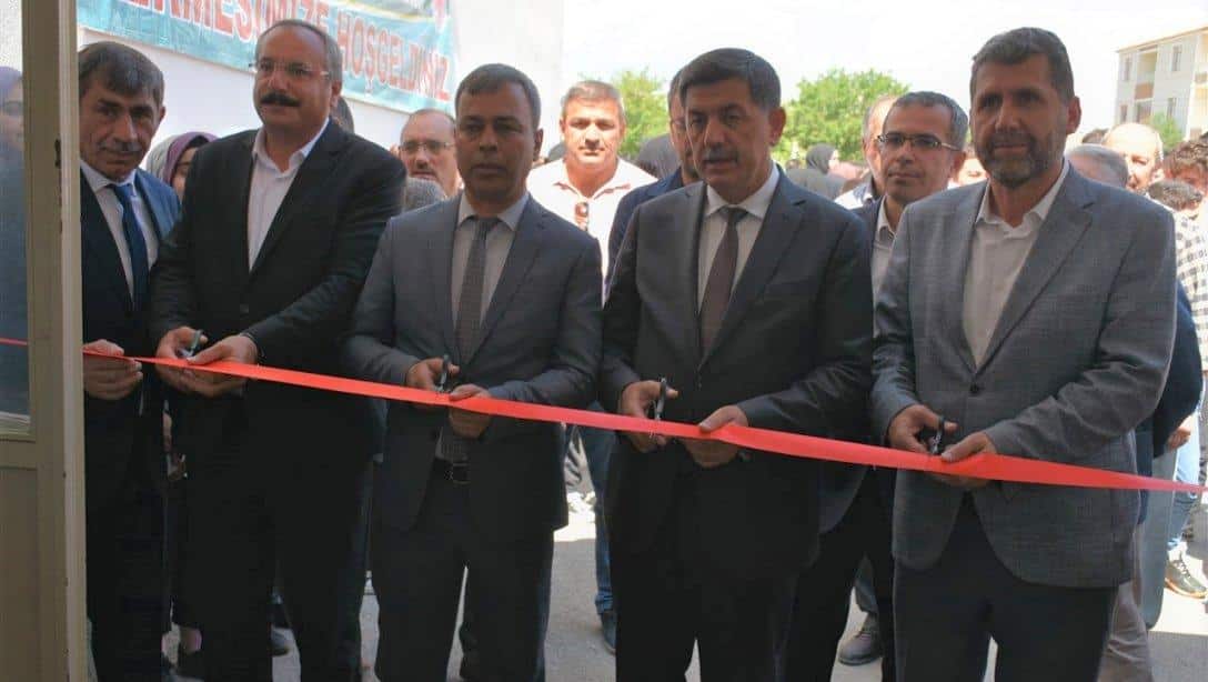 Erzincan AİHL'de Öğrenci Yararına Kermes Düzenlendi