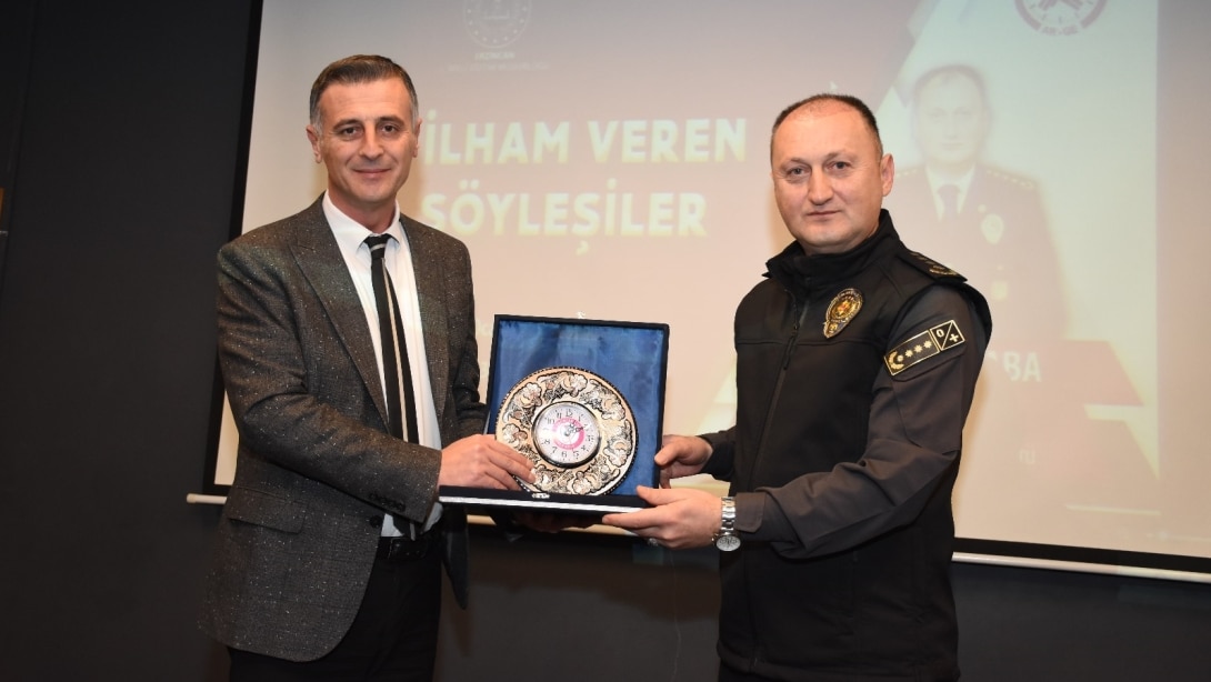 ''İlham Veren Söyleşiler'' Projesi Kapsamında Erzincan İl Emniyet Müdürü Sayın Zafer BAYBABA Erzincan Lisesi  Öğrencilerimizle Bir Araya Geldi