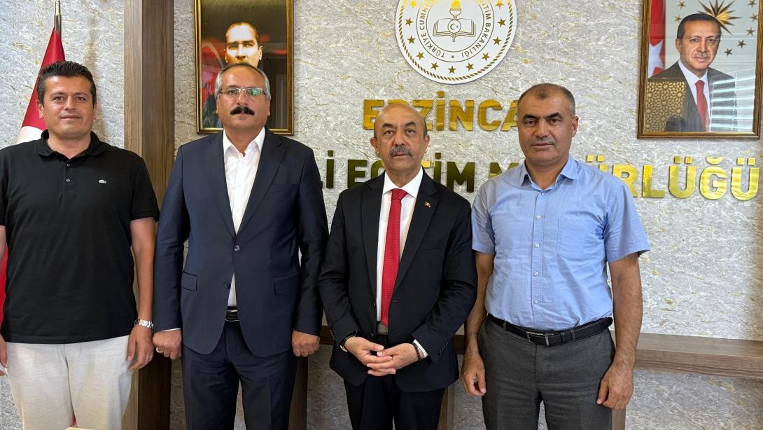 Görev Yeri Değişen Şube Müdürlerimize Teşekkür Plaketi Takdim Edildi