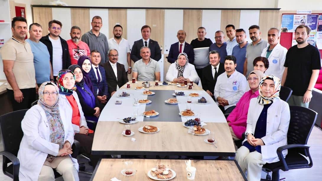 Valimiz Sn. Hamza AYDOĞDU, İl Millî Eğitim Müdürümüz Sn. Hacı Ömer KARTAL ile Erzincan Fen Lisesi'ni Ziyaret Etti